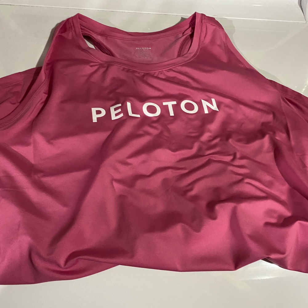 2xl Peloton tank.  New without tags